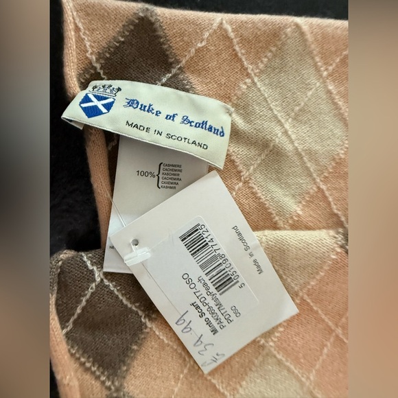 100% Cashmere Argyle Knit Scarf – Pink & Brown – NWT – Dukes of Scotland - Picture 3 of 8